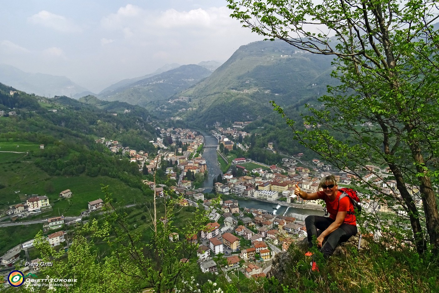 14 Vista panoramica su S. Pellegrino Terme.JPG -                                